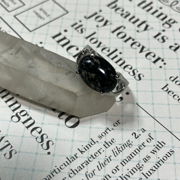 Natural gemstone ring - Picture 1 of 4